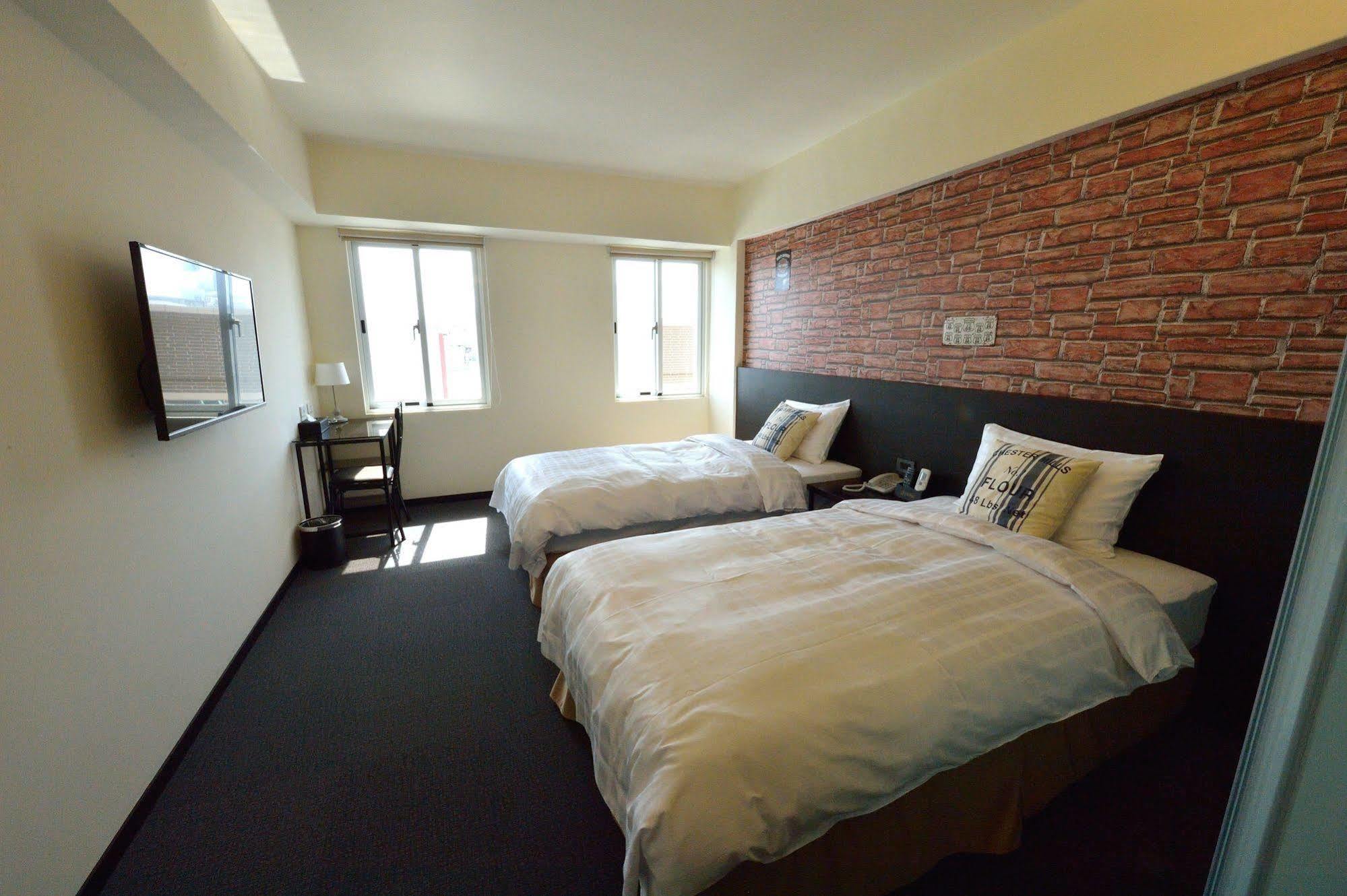 Home Rest Hotel Taitung Экстерьер фото