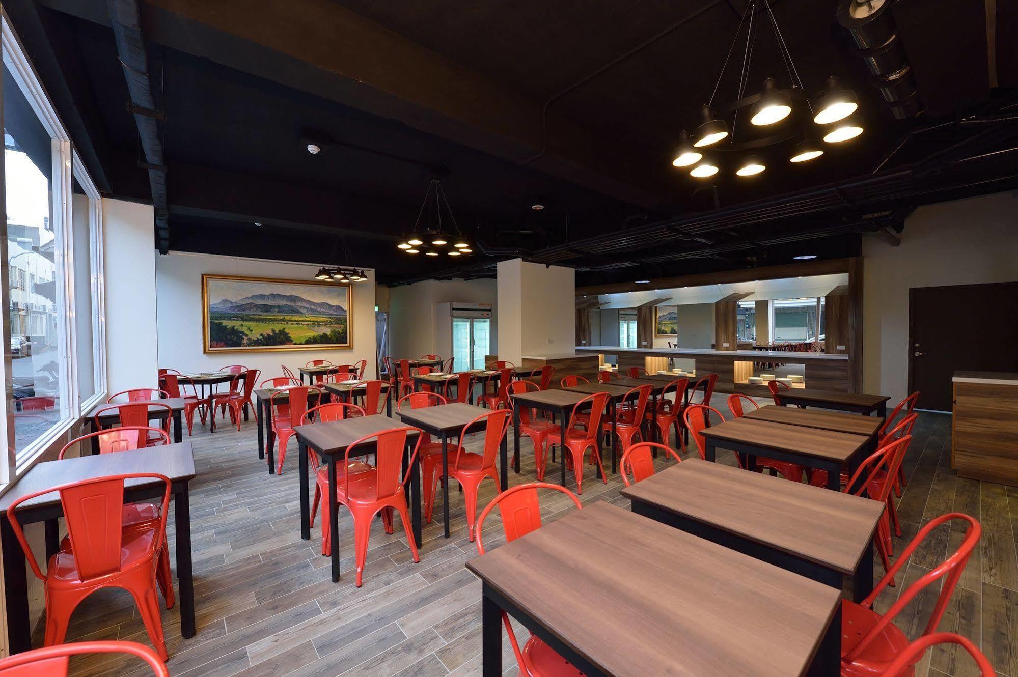 Home Rest Hotel Taitung Экстерьер фото